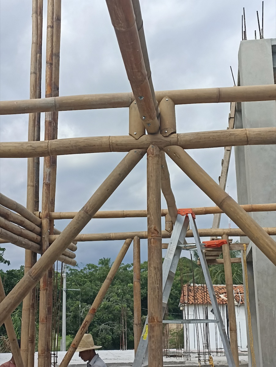 Triangulación estructural